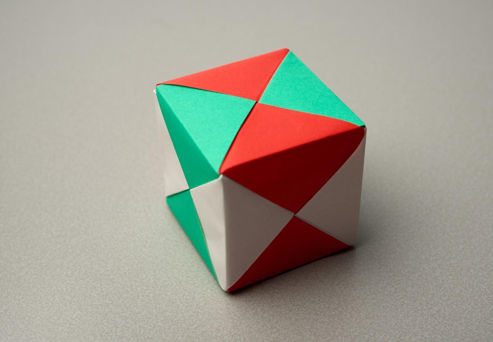 Sonobe cube